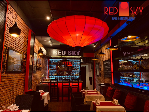 RED SKY BAR AND RESTAURANT  - THE BEST STEAK IN TOWN      