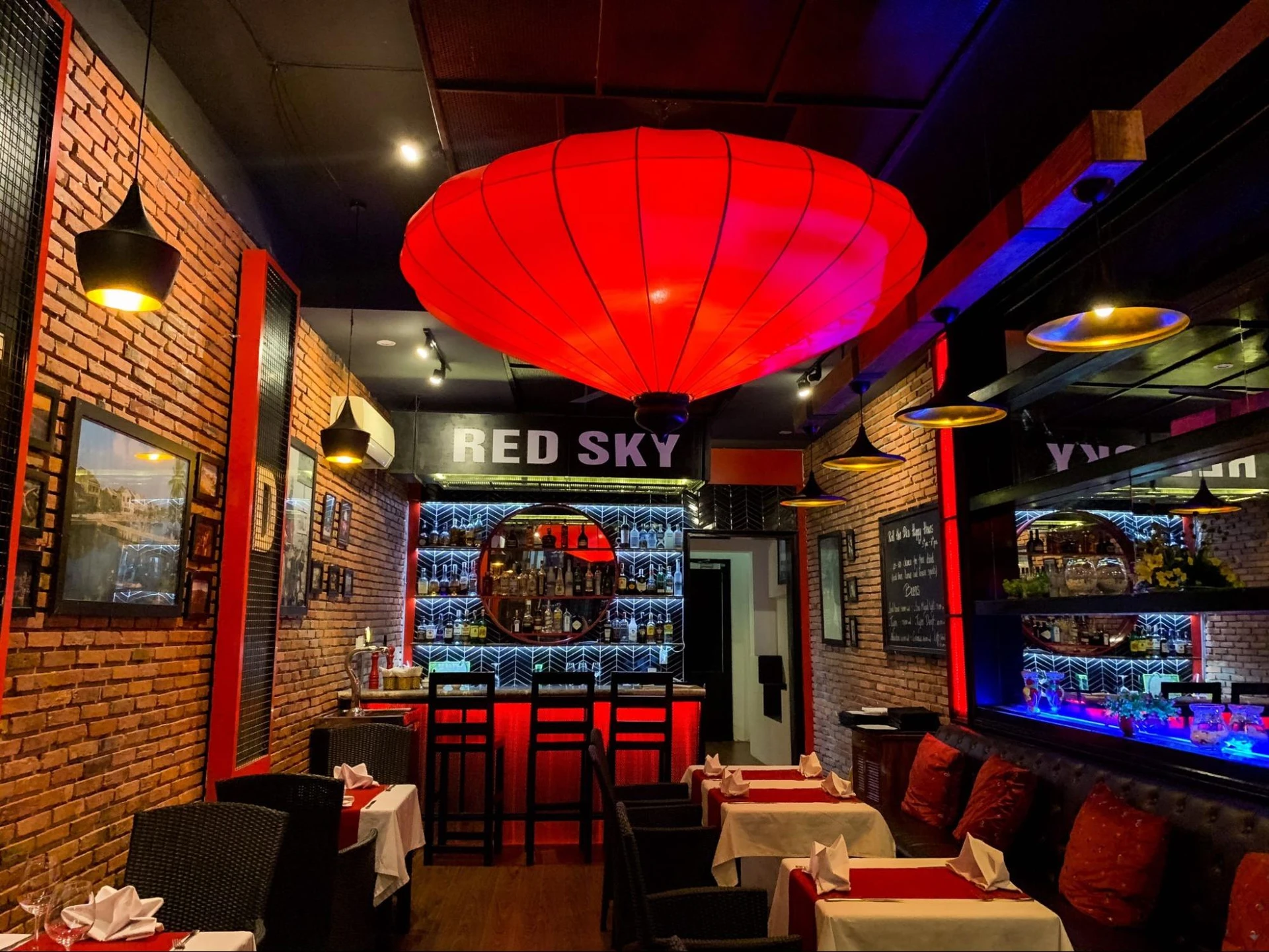 다낭 분위기 좋은 레스토랑 Red Sky